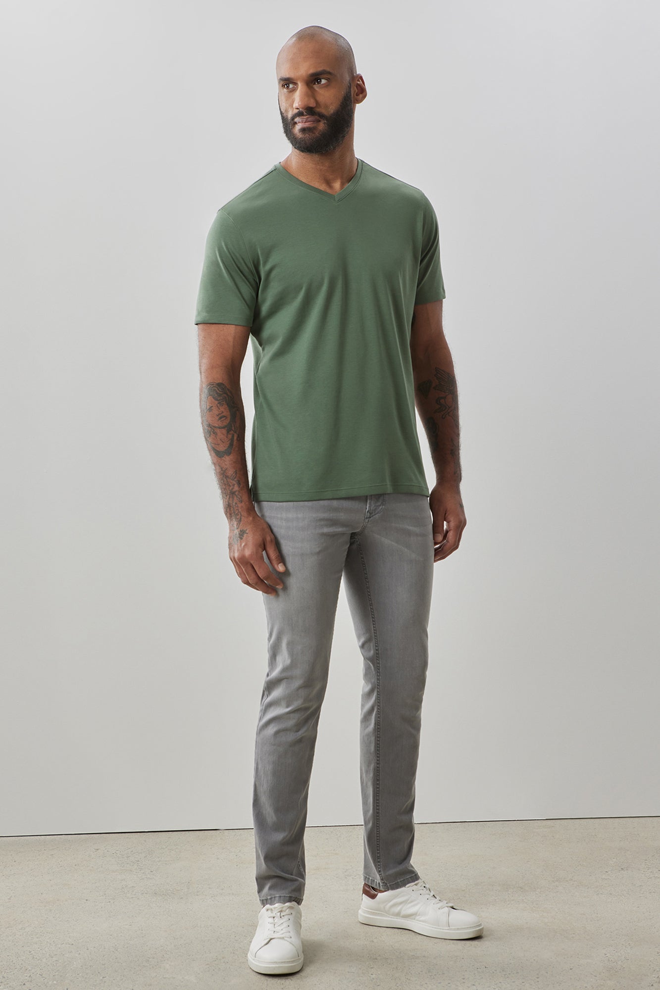 T-shirt à manches courtes pour homme par Robert Barakett | 23336V Georgia Saule Blanc | Machemise.ca, vêtements mode pour hommes
