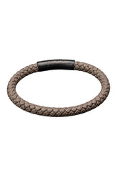 Bracelet tressé taupe avec fermoir noir et logo Au Noir sur fond blanc, vue produit pour homme