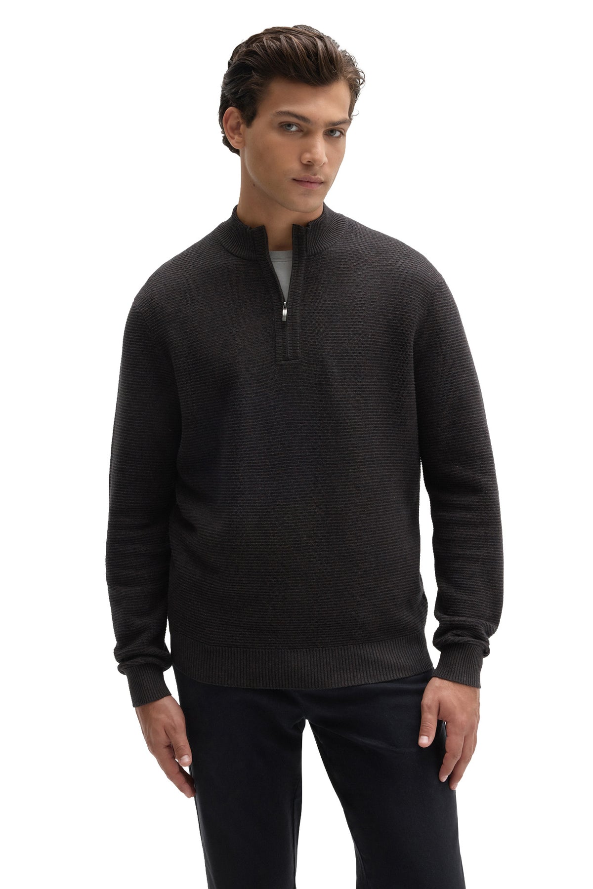 Chandail manches longues en tricot charbon à demi-fermeture éclair pour homme par Robert Barakett, vue de face