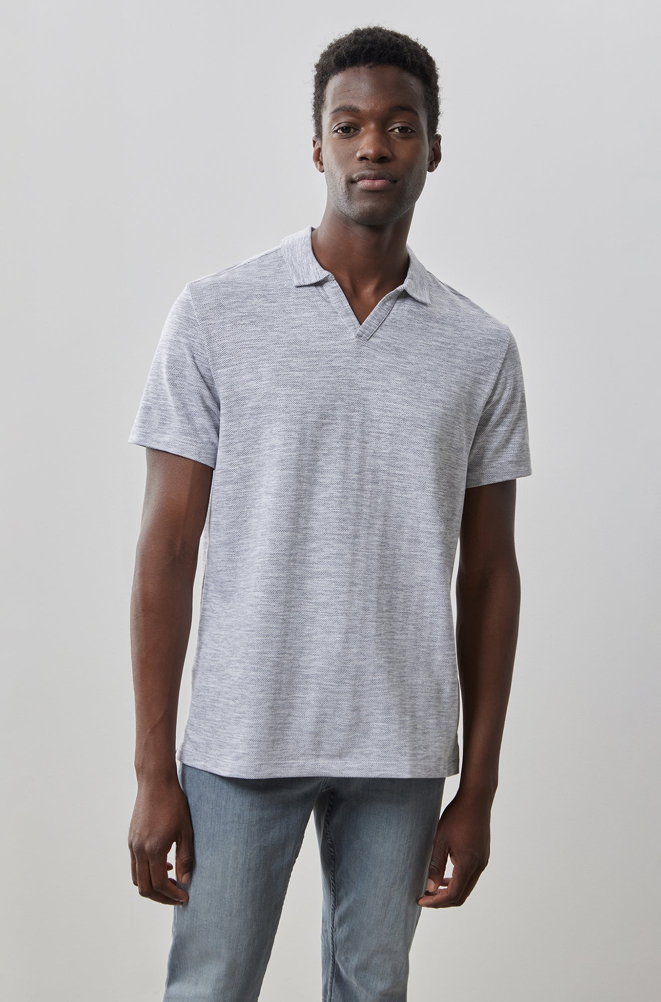 Polo à col ouvert à manches courtes pour homme par Robert Barakett | RB41102 Martel Gris | Machemise.ca, vêtements mode pour hommes