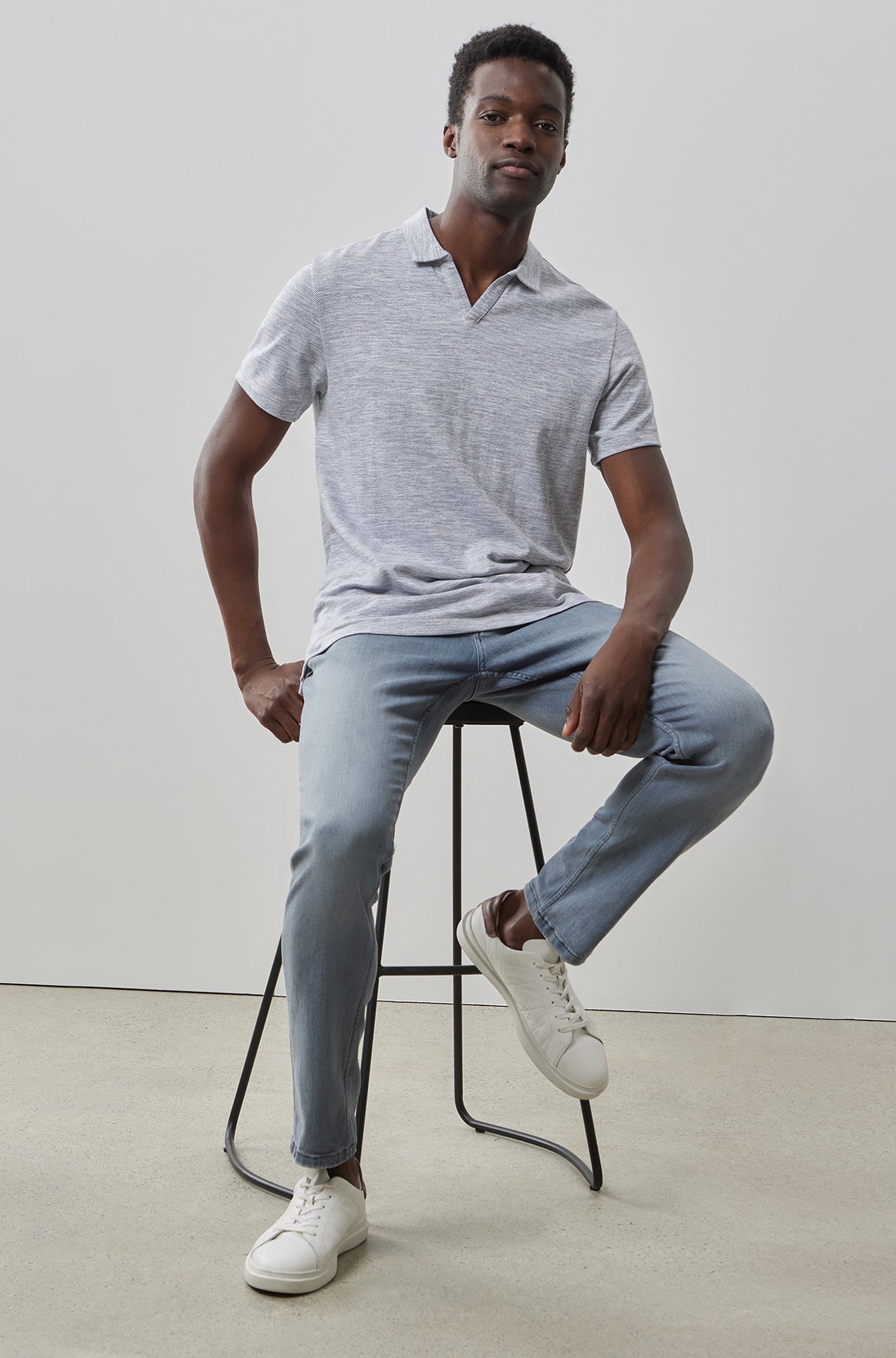 Polo à col ouvert à manches courtes pour homme par Robert Barakett | RB41102 Martel Gris | Machemise.ca, vêtements mode pour hommes