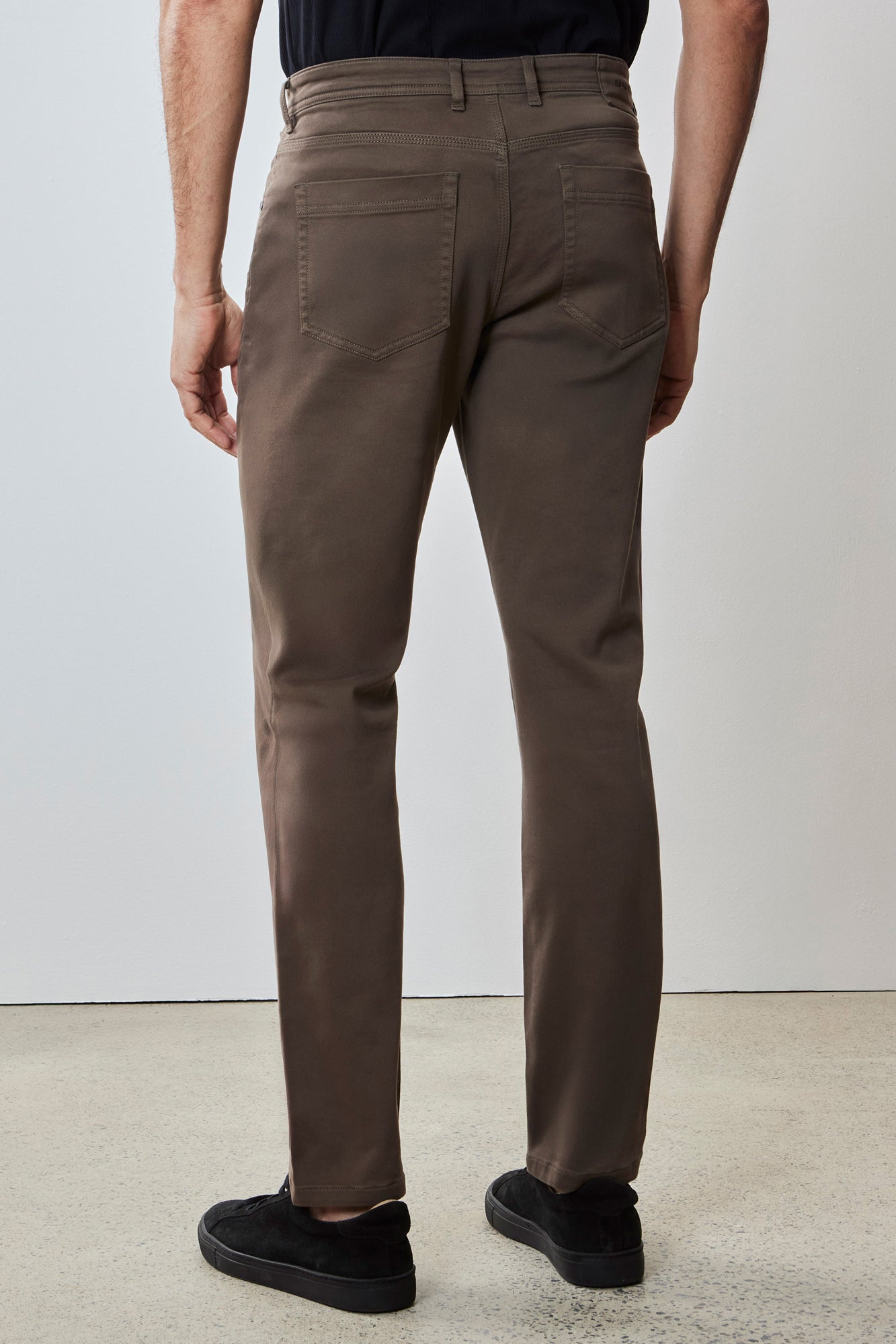 Pantalon 5 poches pour homme par Robert Barakett | RB41221 Linear Poterie | Machemise.ca, vêtements mode pour hommes