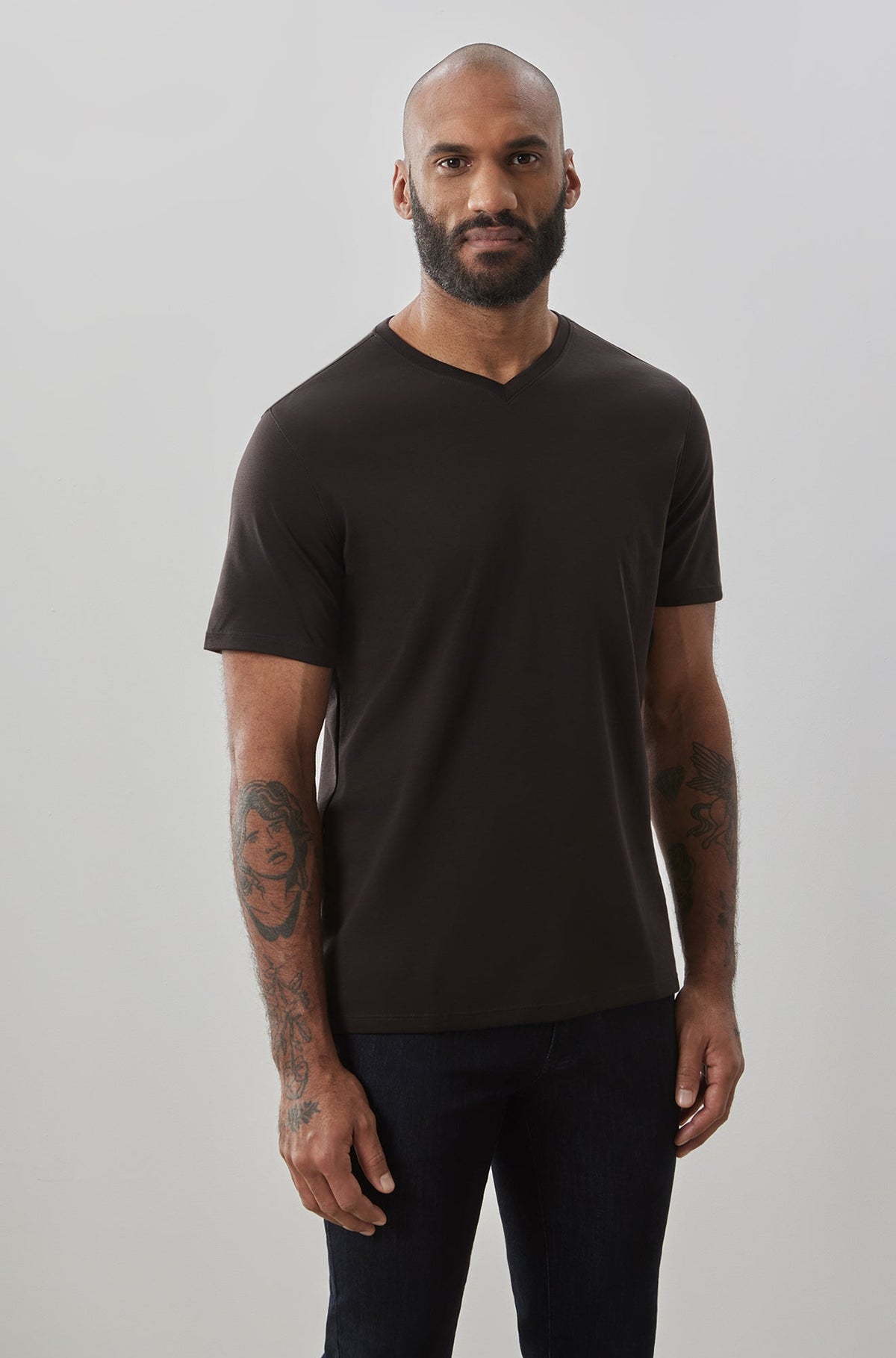 T-shirt à manches courtes pour homme par Robert Barakett | 23336V Georgia Chocolat foncé | Machemise.ca, vêtements mode pour hommes