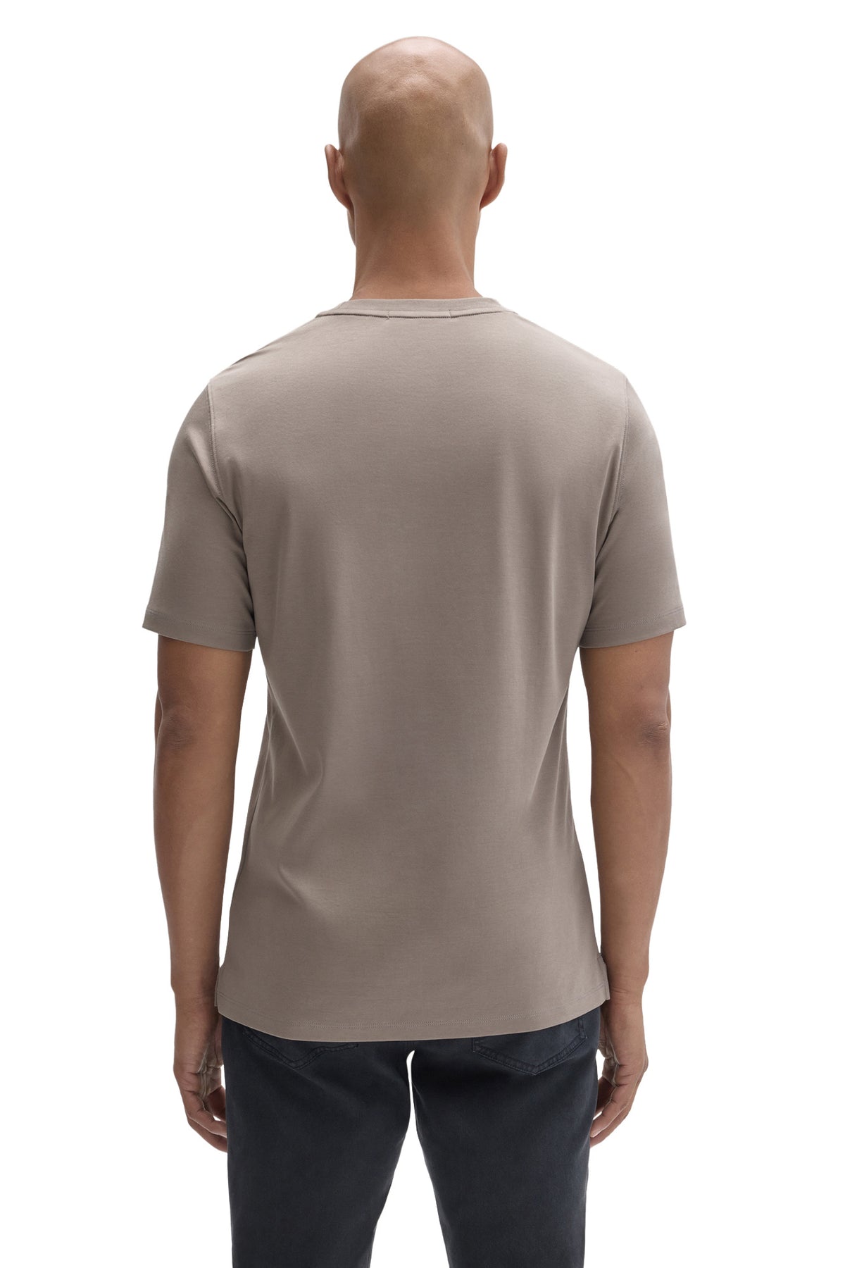 Vue de dos du T-Shirt manches courtes gris taupe avec coutures aux épaules et ourlet droit pour homme par Robert Barakett