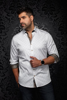 Chemise blanche vue de face à motif géométrique gris pâle, boutons dorés et poignets roulés pour homme par Au Noir