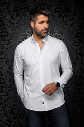Chemise blanche à manches longues avec petit motif géométrique noir et col pointe pour homme par Au Noir, vue de face