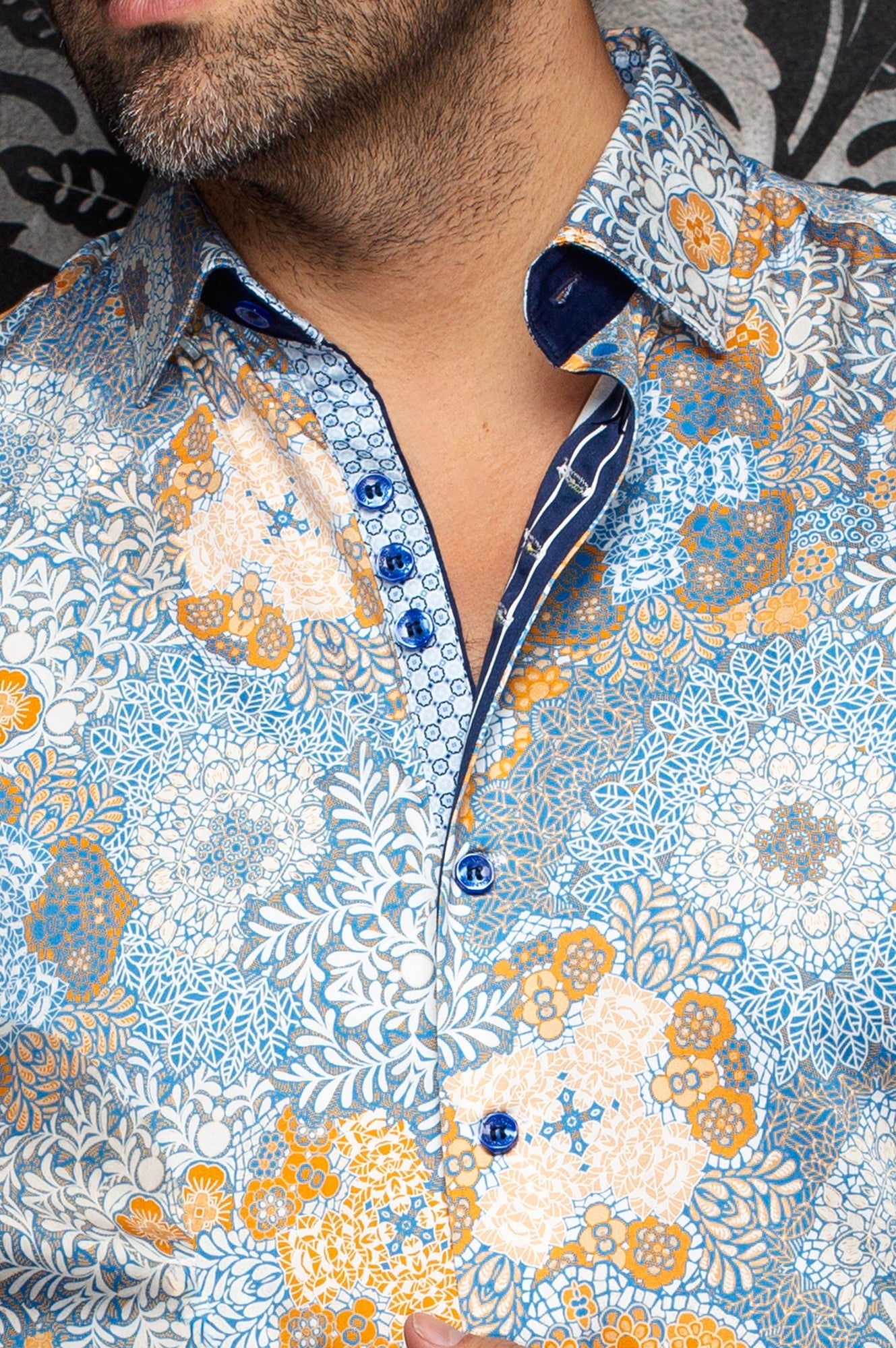 Chemise manches longues en coton extensible pour homme par Au Noir | ASHAR Cobalt | Machemise.ca, inventaire complet de la marque Au Noir