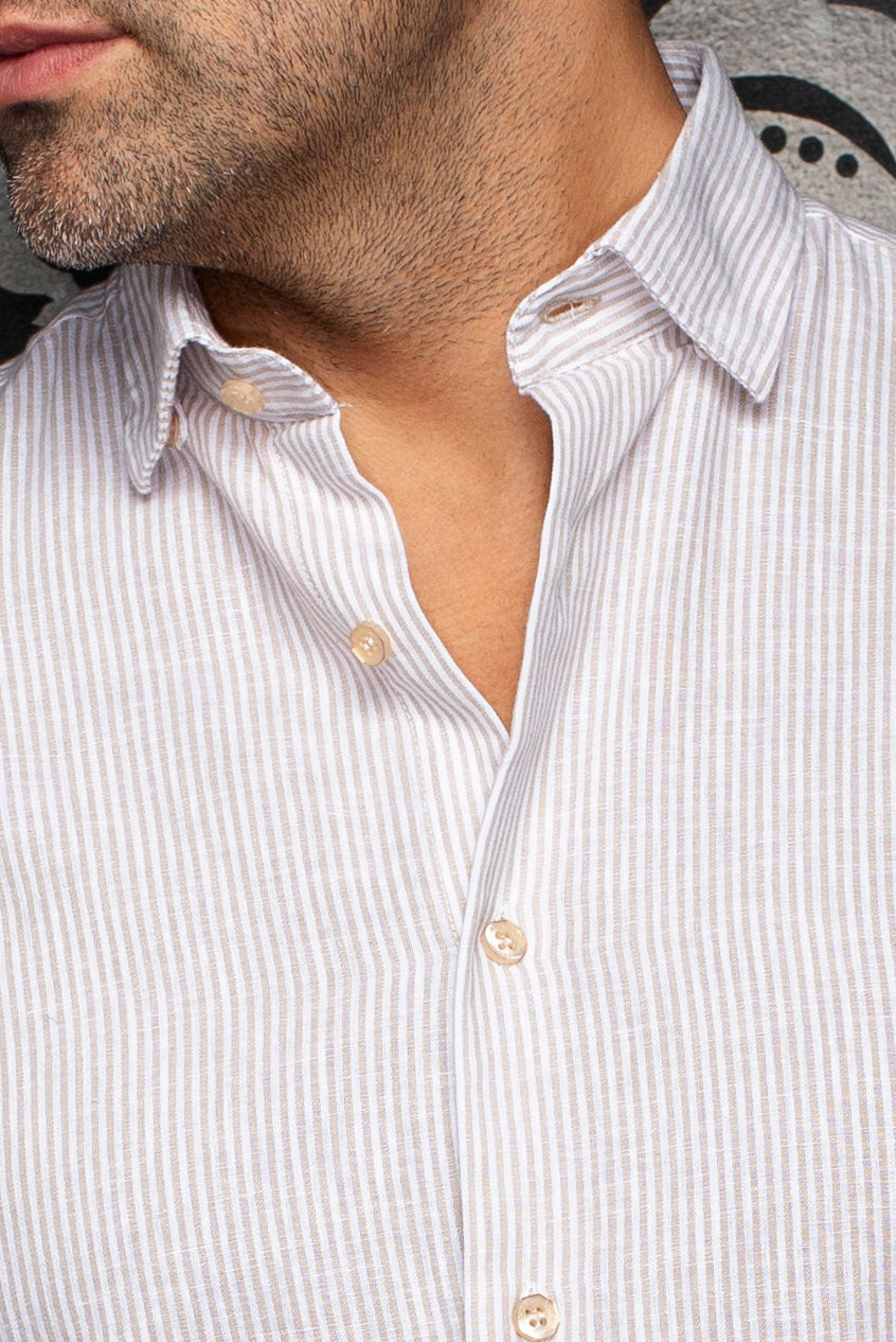 Chemise manches longues en lin pour homme par Au Noir | BERNAL Beige | Machemise.ca, inventaire complet de la marque Au Noir