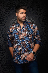 Chemise noire fleurie à imprimé bleu et brun, avec poignets contrastants roulés pour homme par Au Noir, vue de face