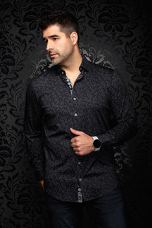 Chemise noire à motif floral ton sur ton, vue de face avec col et patte intérieure contrastante pour homme par Au Noir