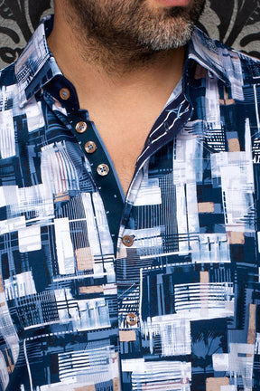 Chemise bleu marine imprimée montrant col, patte, boutons bruns et motif géométrique pour homme par Au Noir, en gros plan
