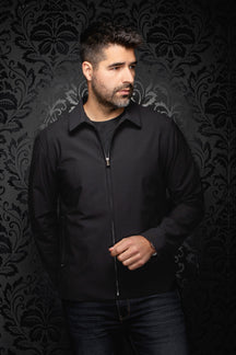 Coupe-vent mi-saison style bomber noire zippé avec col pointu et manches longues pour homme par Au Noir, vue de face