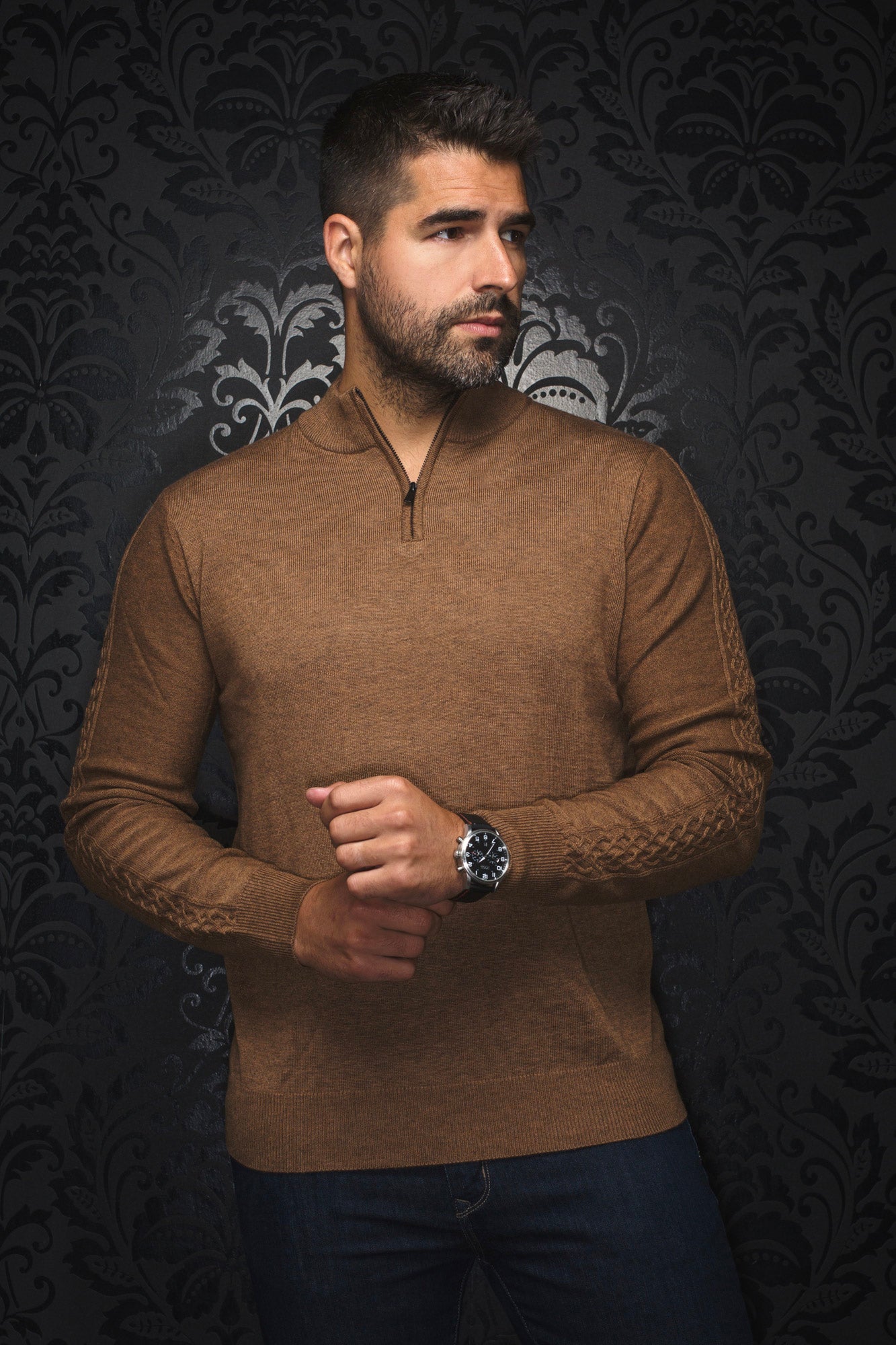 Chandail manches longues zip 1/4 en laine mérino pour homme par Au Noir | MESTA_QZ Chameau | Machemise, inventaire complet de la marque Au Noir