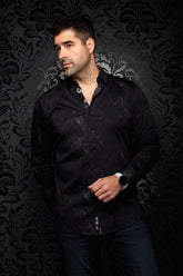 Chemise noire à motif cachemire ton sur ton, vue de face, col ouvert et boutons noirs pour homme par Au Noir