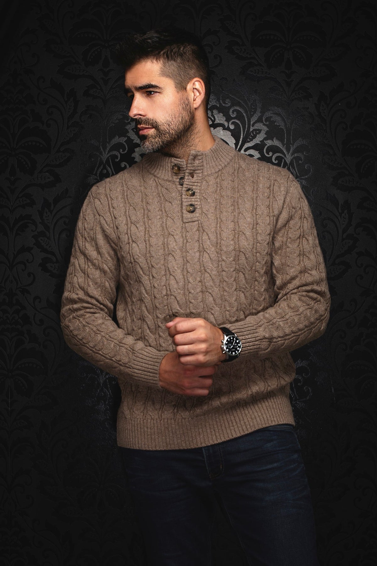 Chandail laine mérino à col boutonné pour homme par Au Noir | OSLO Taupe | Machemise.ca, inventaire complet de la marque Au Noir
