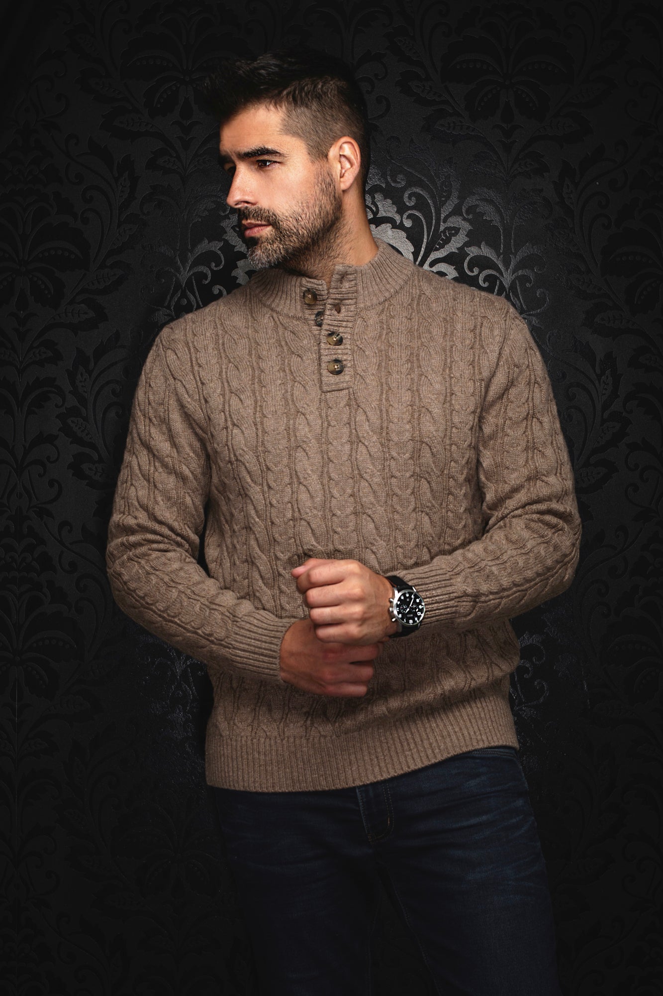 Chandail laine mérino à col boutonné pour homme par Au Noir | OSLO Taupe | Machemise.ca, inventaire complet de la marque Au Noir