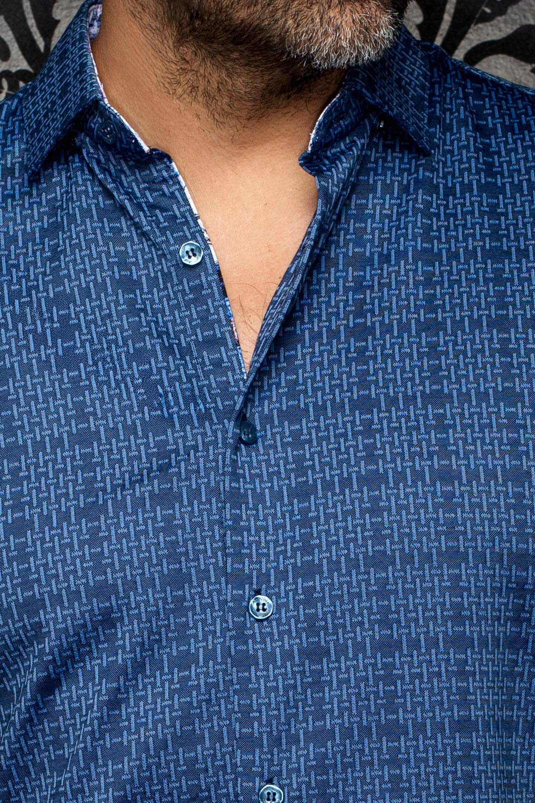 Au Noir men's tight collar and placket detail of blue shirt with light blue geometric print and blue buttons