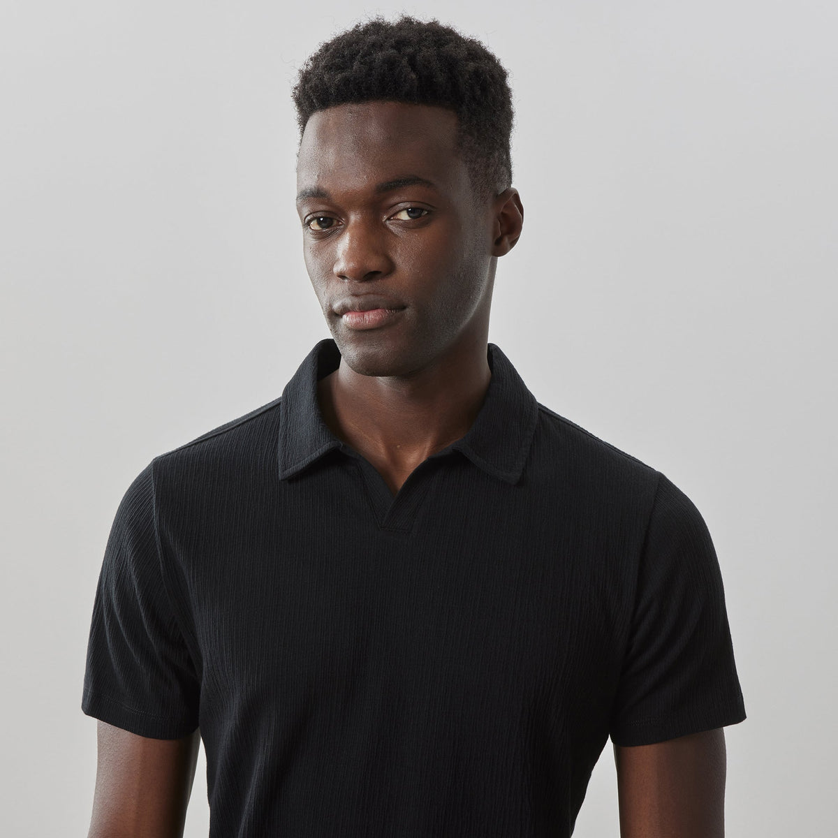 Polo à col ouvert pour homme par Robert Barakett | RB31074 Basil Road Noir | Machemise.ca, vêtements mode pour hommes