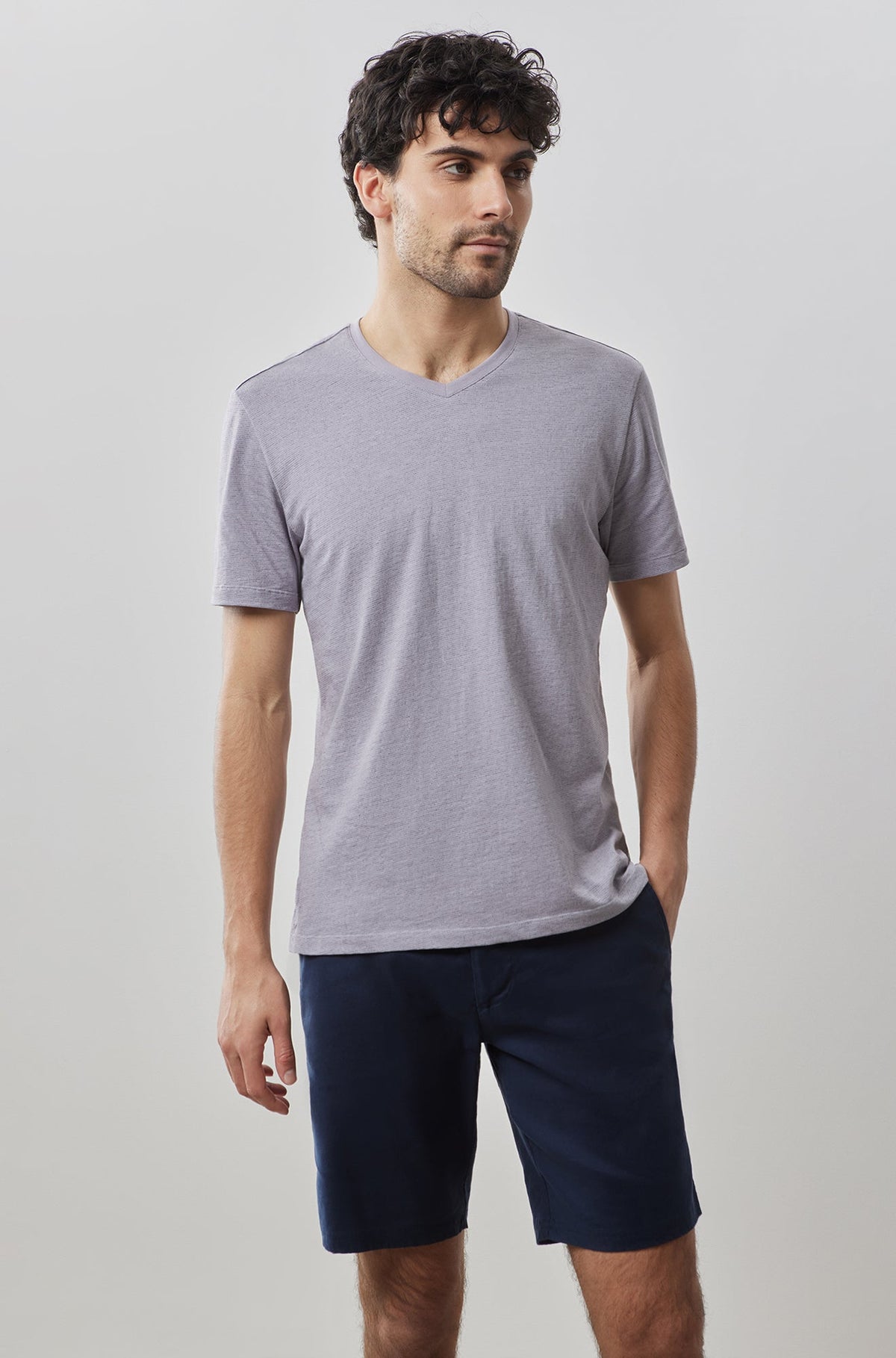 T-Shirt V-neck pour homme par Robert Barakett | Thoreau RB41135 Violet | Boutique Vvög, vêtements mode pour homme et femme