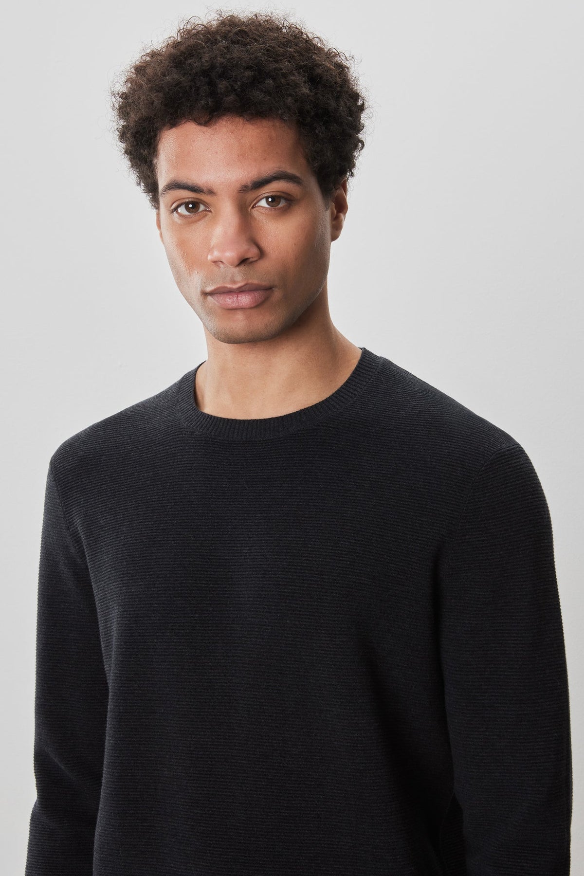 Chandail à manches longues col rond pour homme par Robert Barakett | Enrique RB52270 Noir | Machemise.ca, vêtements mode pour hommes