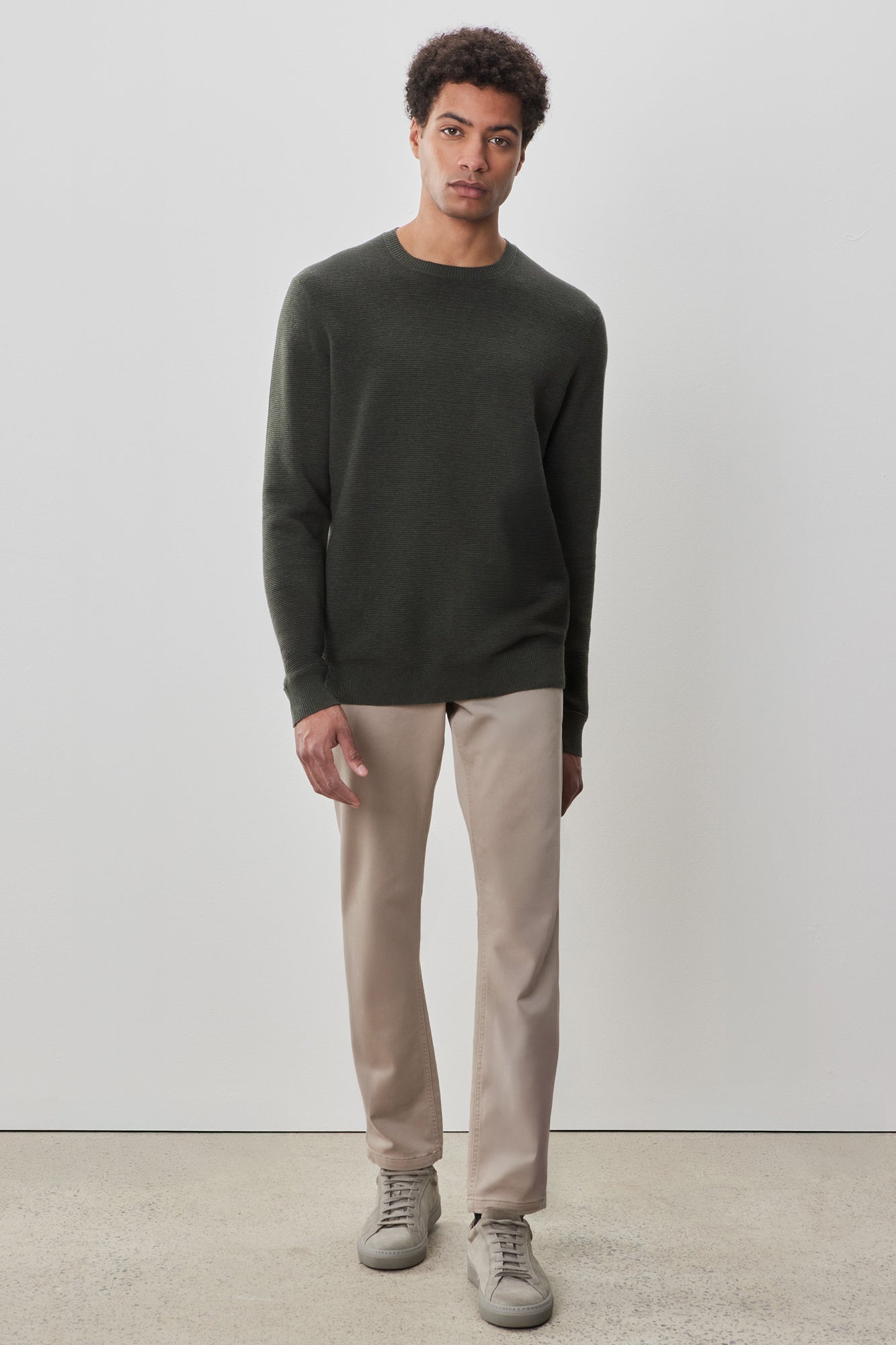Chandail à manches longues col rond pour homme par Robert Barakett | Enrique RB52270 Olive | Machemise.ca, vêtements mode pour hommes