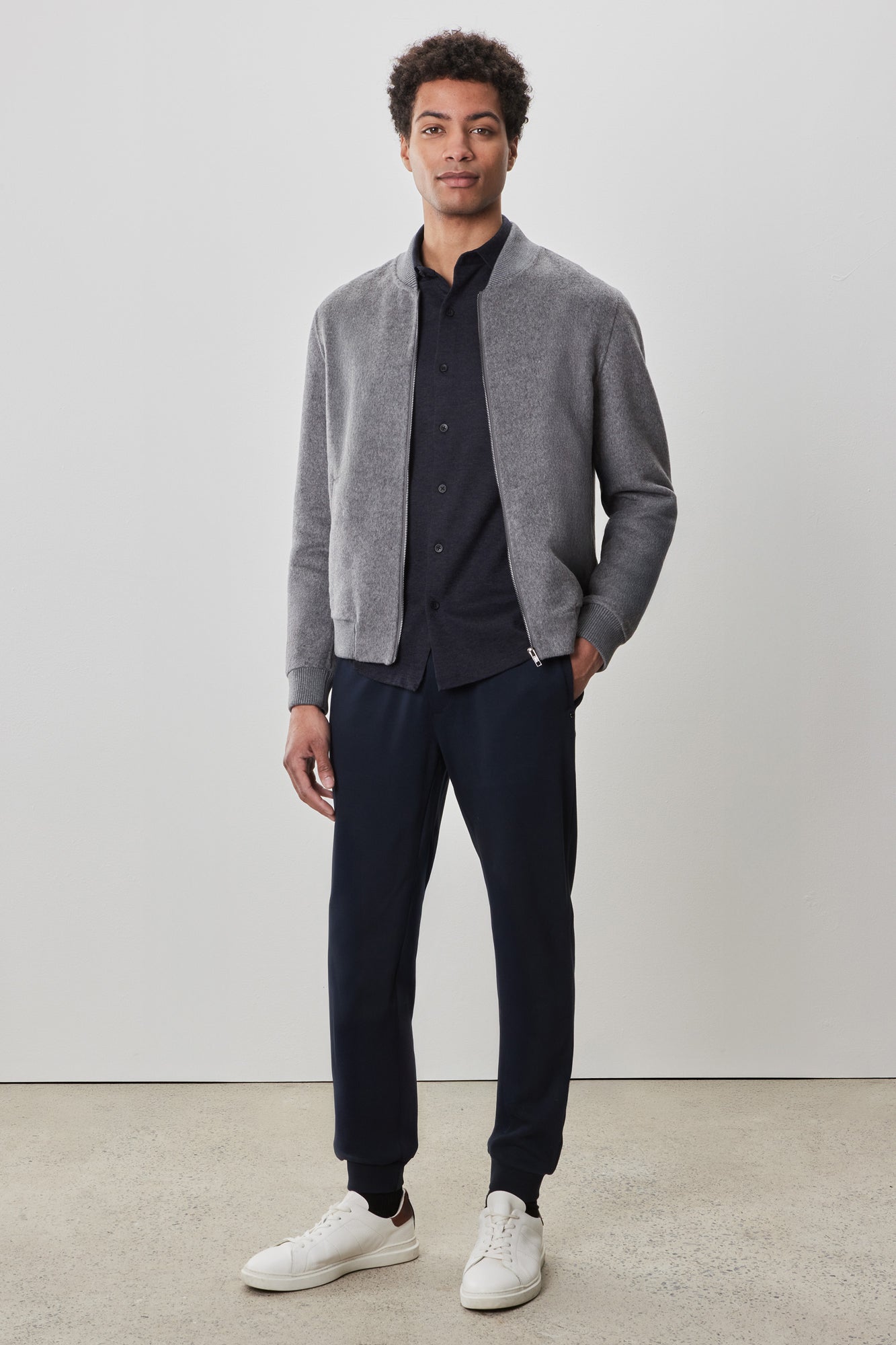 Veste à col baseball pour homme par Robert Barakett | Jake RB52599 Gris Clair | Machemise.ca, vêtements mode pour hommes