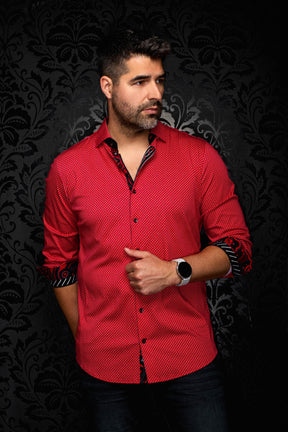 Chemise rouge à motif géométrique sur mannequin, manches roulées, vue de face pour homme par Au Noir