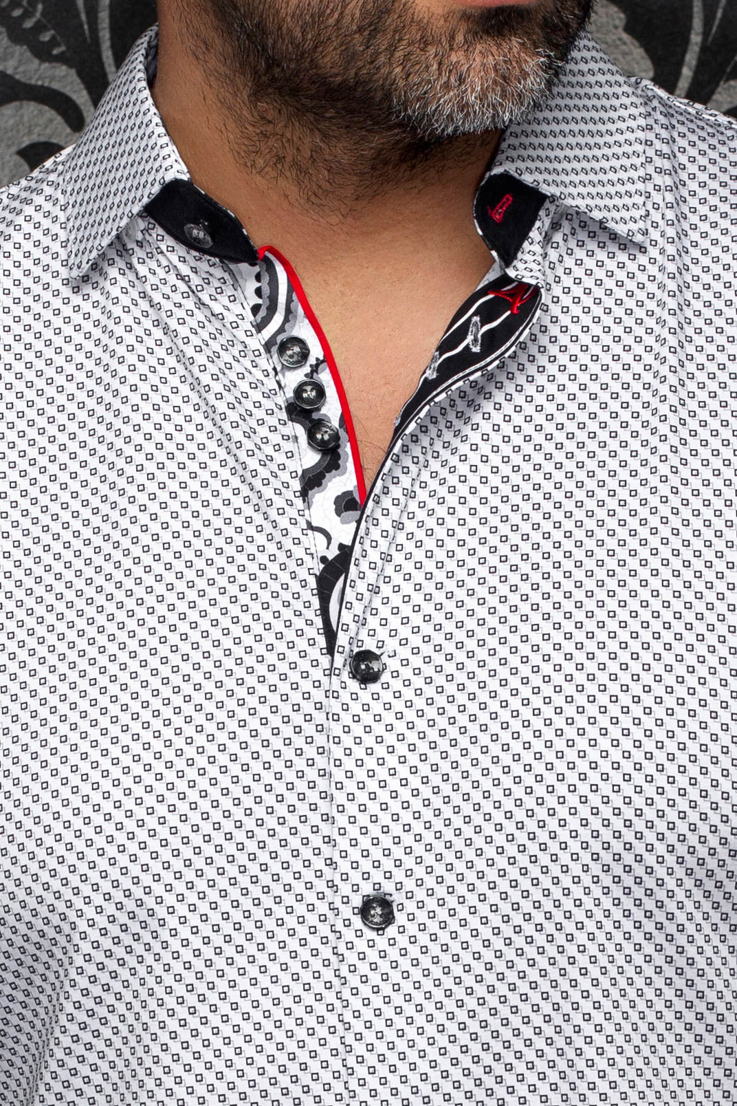 Chemise rouge pour homme par Au Noir, détail