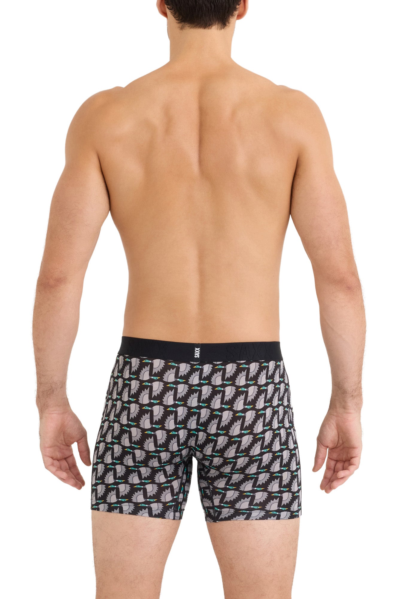 Vue de dos sur mannequin du sous-vêtement noir et gris à oiseaux avec petite étiquette SAXX pour homme
