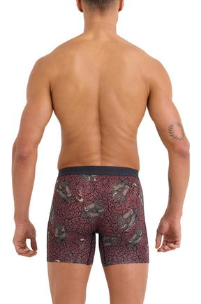 Vue arrière sur mannequin du sous-vêtement bourgogne imprimé avec motif animal floral et taille noire pour homme par Saxx